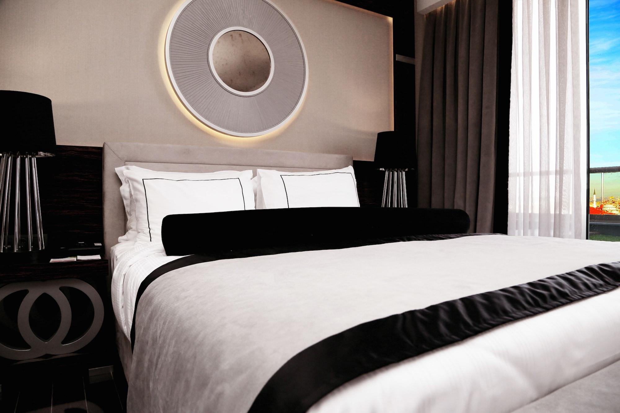 Ramada Hotel & Suites Sisli Стамбул Экстерьер фото