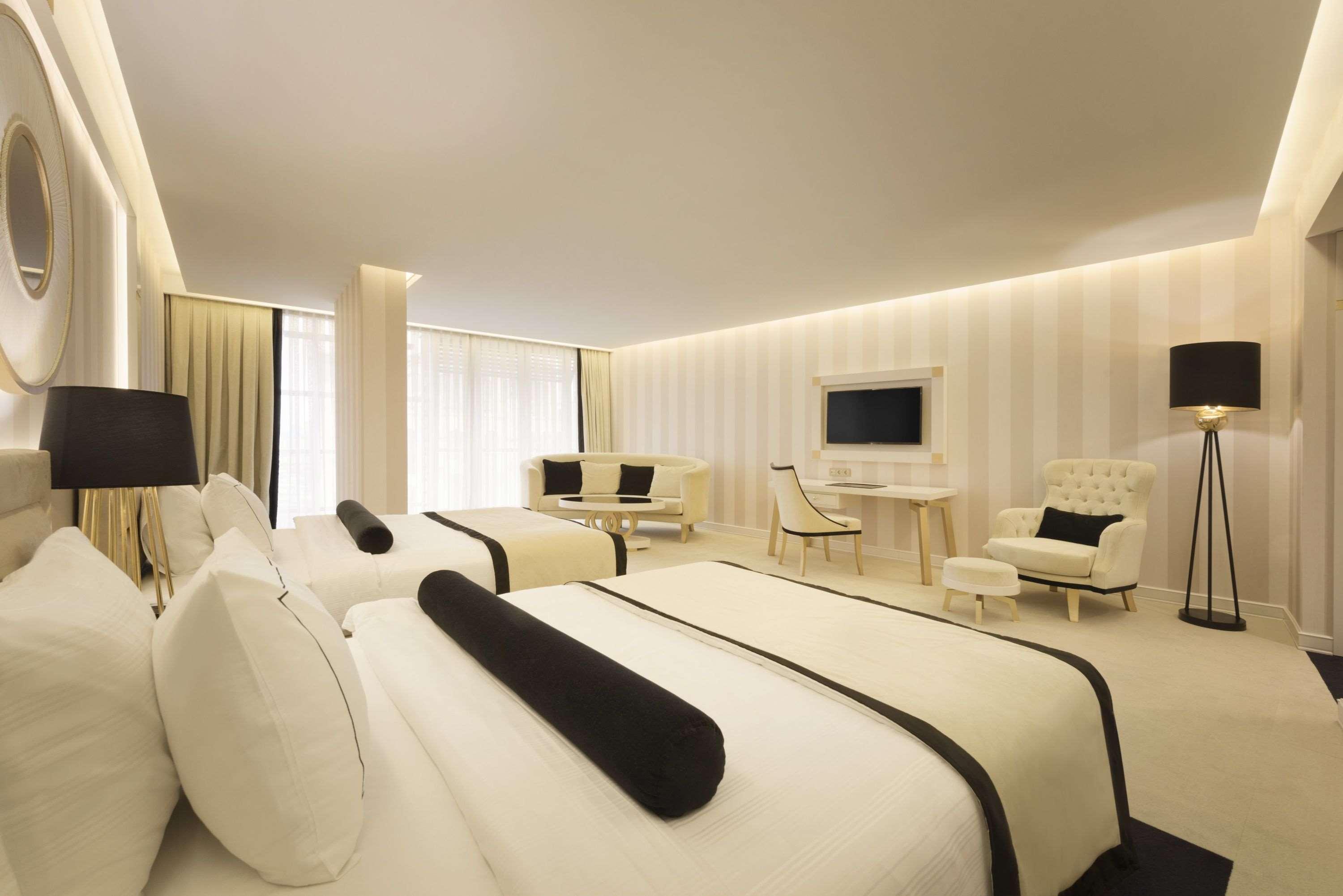 Ramada Hotel & Suites Sisli Стамбул Экстерьер фото