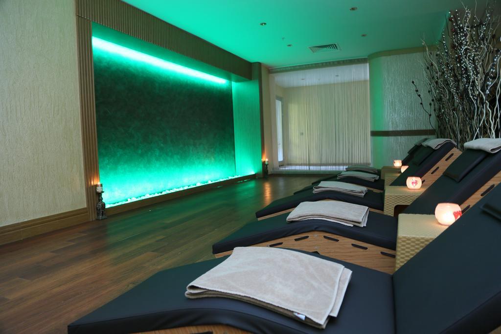 Ramada Hotel & Suites Sisli Стамбул Экстерьер фото