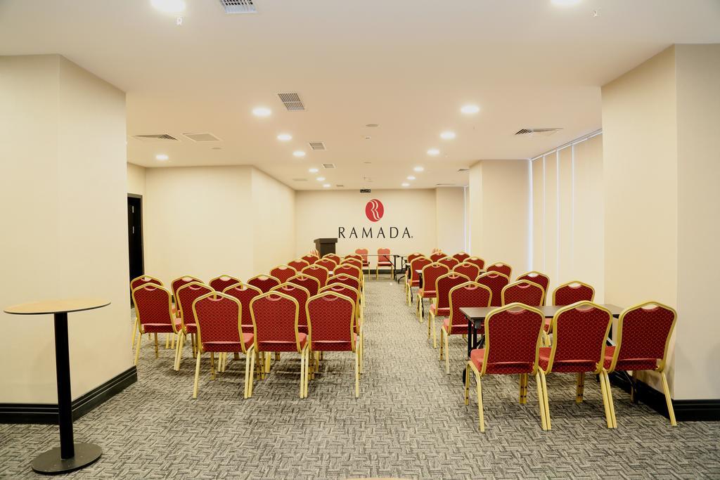 Ramada Hotel & Suites Sisli Стамбул Экстерьер фото
