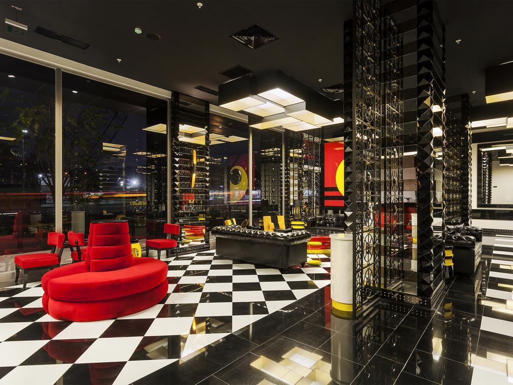 Ramada Hotel & Suites Sisli Стамбул Экстерьер фото